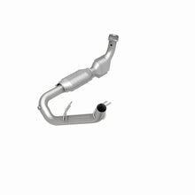 Load image into Gallery viewer, MagnaFlow Conv DF 97-98 Ford Trucks 5.4L