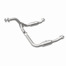 Load image into Gallery viewer, MagnaFlow Conv DF 06-09 Ford Explorer 4.6L Y-Pipe Assy/07-09 Explorer Sport Trac 4.6L