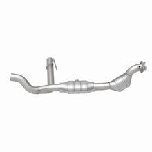 Load image into Gallery viewer, MagnaFlow Conv DF 01 Ford Trucks 4.6L