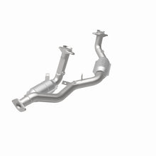 Load image into Gallery viewer, MagnaFlow Conv DF 96-99 Taurus 3.4L Front C