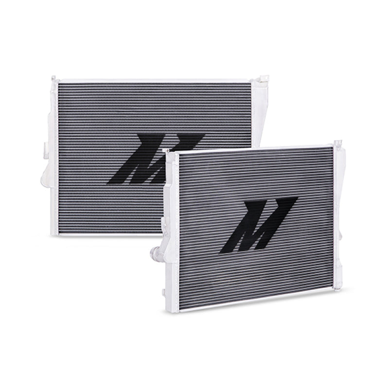 Mishimoto 99-06 BMW 323i/323i/328i/330i w/ Auto Transmission Performance Aluminum Radiator