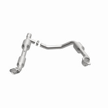 Load image into Gallery viewer, MagnaFlow Conv Direct Fit 05-06 Ford E-350 Super Duty 5.4L