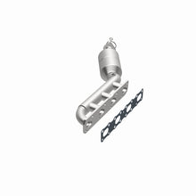 Load image into Gallery viewer, MagnaFlow Direct-Fit SS Catalytic Converter 04-06 Nissan Titan 5.6L V8 (California)