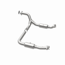 Load image into Gallery viewer, MagnaFlow Conv DF 06-09 Ford Explorer / 06-10 Mercury Mountaineer 4.6L Y-Pipe Assembly (49 State)