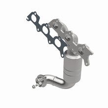 Load image into Gallery viewer, Magnaflow Conv DF 07-11 Chrysler Sebring 2.7L Fr Manifold / 08-10 Dodge Avenger 2.7L Fr Manifold