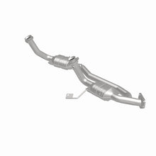 Load image into Gallery viewer, MagnaFlow Conv DF 04 Ford Freestar 3.9L