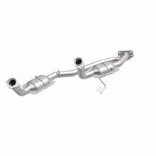 Load image into Gallery viewer, MagnaFlow Conv DF 04 Ford Freestar 3.9L