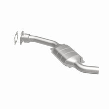 Load image into Gallery viewer, Magnaflow Conv DF 04-05 Ford Tauras 3.0L