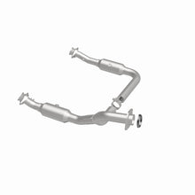 Load image into Gallery viewer, MagnaFlow Conv DF 06-09 Ford Explorer 4.6L Y-Pipe Assy/07-09 Explorer Sport Trac 4.6L