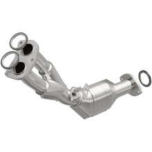 Load image into Gallery viewer, MagnaFlow Conv DF 01-04 Toyota Tacoma Front 2.7L