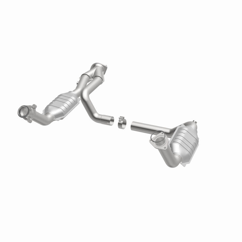 MagnaFlow Conv DF 02-06 Cadillac Escalade / 02-06 Chevy Avalanche 5.3L Dual Conv Y-Pipe Assembly 2WD