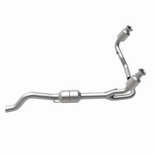 Load image into Gallery viewer, MagnaFlow Conv DF 00-03 Dodge Durango 4.7L