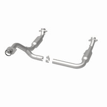 Load image into Gallery viewer, MagnaFlow Conv DF 06-09 Ford Explorer 4.6L Y-Pipe Assy/07-09 Explorer Sport Trac 4.6L