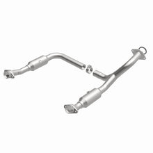 Load image into Gallery viewer, MagnaFlow Conv DF 06-09 Ford Explorer 4.6L Y-Pipe Assy/07-09 Explorer Sport Trac 4.6L