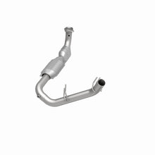 Load image into Gallery viewer, MagnaFlow Conv DF 97-98 Ford Trucks 5.4L