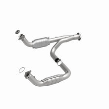 Load image into Gallery viewer, MagnaFlow Conv DF 07-09 Hummer Truck H2 Y-Pipe Assy