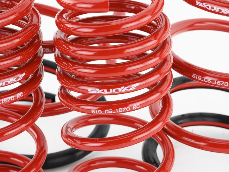 Skunk2 01-05 Honda Civic Lowering Springs (2.25in - 2.00in.) (Set of 4)