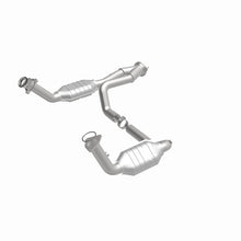 Load image into Gallery viewer, MagnaFlow Conv DF 02-06 Cadillac Truck. 8 5.3L Dual Conv. Y-Pipe Assy 2wd/Chevy Truck 99-07