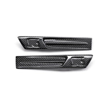 Load image into Gallery viewer, Seibon 09-10 Nissan GTR R35 Carbon Fiber Fender Duct Logos (Pair)