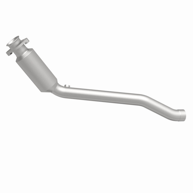 MagnaFlow DF Conv 2010-2013 Landrover  LR4 V8 5 OEM Underbody