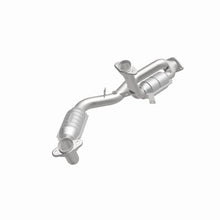 Load image into Gallery viewer, MagnaFlow Conv DF 96-99 Ford Taurus3.0L 50S