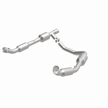 Load image into Gallery viewer, MagnaFlow Conv Direct Fit 05-06 Ford E-350 Super Duty 5.4L