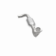 Load image into Gallery viewer, MagnaFlow Conv DF 97-98 Ford Trucks 4.6L