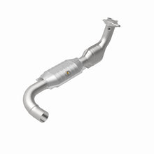 Load image into Gallery viewer, MagnaFlow Conv DF 99-00 Ford Exped 4.6L