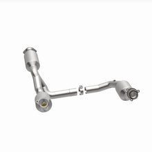 Load image into Gallery viewer, MagnaFlow 2021 Chevrolet Express 2500 4.3L Underbody Direct-Fit Catalytic Converter