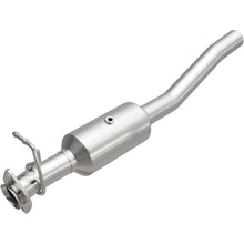 Load image into Gallery viewer, MagnaFlow 16-19 Ford F-53 V10 6.8L Underbody Direct-Fit Catalytic Converter